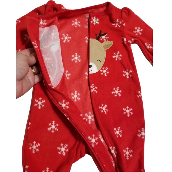 Carter's baby girl footed Christmas onesie - Picture 5 of 9